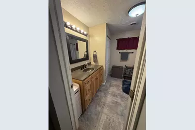 142 N High Street, Chillicothe, OH 45601 - Photo 6