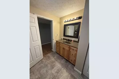 142 N High Street, Chillicothe, OH 45601 - Photo 8