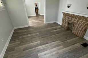 377 E Hinman Ave, Columbus, OH 43207 - Photo 2