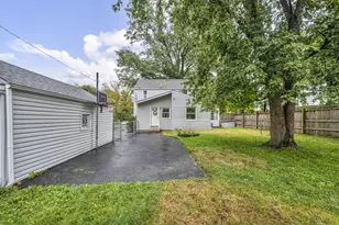 319 Canyon Dr S, Columbus, OH 43214 - Photo 34
