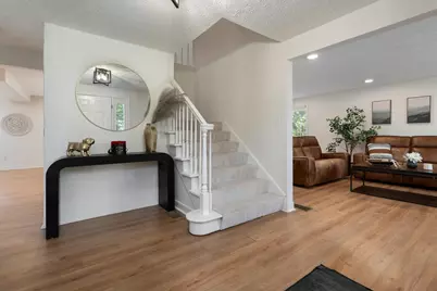 317 Wheaton Court, Columbus, OH 43235 - Photo 6