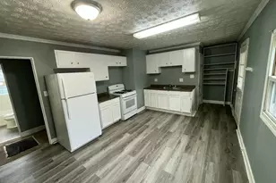 2548 Howey Rd, Columbus, OH 43211 - Photo 2