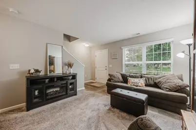264 Autumn Ridge Circle, Pickerington, OH 43147 - Photo 6