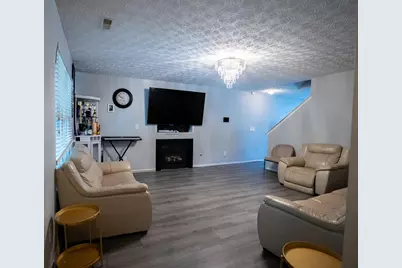 1816 Village Ridge Lane #39, Columbus, OH 43219 - Photo 2
