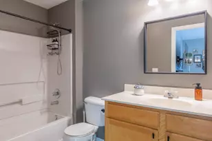 6334 Edgecreek Ln, Columbus, OH 43231 - Photo 16