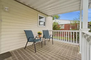3921 Harwood Rd, Columbus, OH 43228 - Photo 40