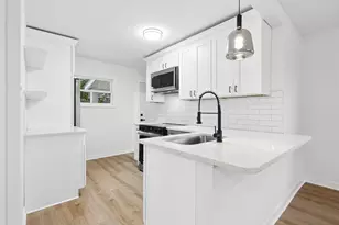 237 N 17th St, Columbus, OH 43203 - Photo 4