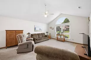 5688 Blendon Valley Dr, Columbus, OH 43230 - Photo 10