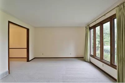 1079 Putney Drive, Columbus, OH 43085 - Photo 6