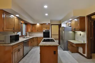 1079 Putney Dr, Columbus, OH 43085 - Photo 12