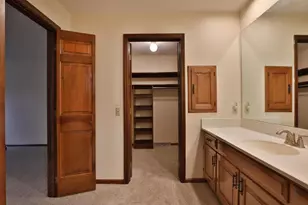 1079 Putney Dr, Columbus, OH 43085 - Photo 38