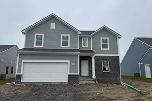 332 White Pines Dr, Bellefontaine, OH 43311 - Photo 1