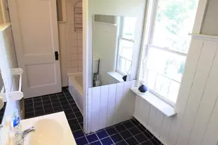 242 E Northwood Ave, Columbus, OH 43201 - Photo 10