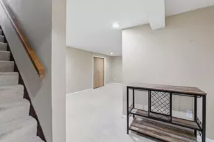 695 Island Ct, Columbus, OH 43214 - Photo 24