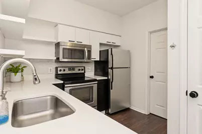 24 W Russell Street, Columbus, OH 43215 - Photo 12