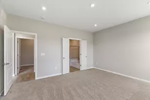 402 W Spielberg Circle, Springfield, OH 45505 - Photo 12