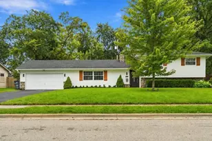 1506 Pemberton Dr, Columbus, OH 43221 - Photo 1