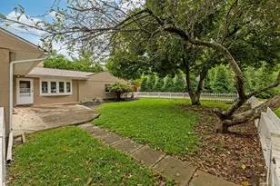 319 W South St, Worthington, OH 43085 - Photo 26