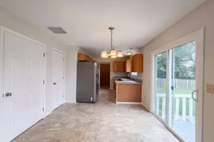 208 Isaac Tharp St, Pataskala, OH 43062 - Photo 6