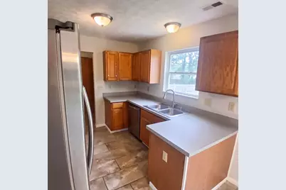 208 Isaac Tharp Street, Pataskala, OH 43062 - Photo 2
