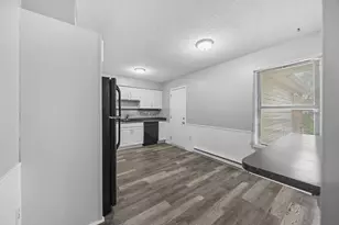 5400 Bleaker Ave, Columbus, OH 43232 - Photo 6