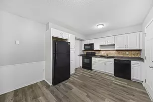 5400 Bleaker Ave, Columbus, OH 43232 - Photo 8