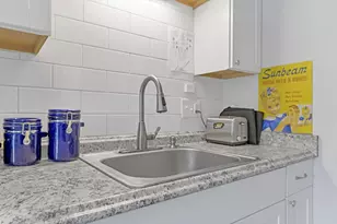 2815 Avati Dr, Columbus, OH 43207 - Photo 14