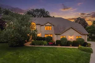 1232 Lochcarren Ct, Columbus, OH 43235 - Photo 2