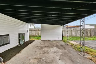 606 Scriven Ave, Columbus, OH 43228 - Photo 40