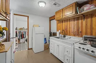 19 W Main St, Centerburg, OH 43011 - Photo 20