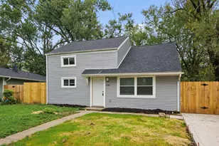 2344 Century Dr, Columbus, OH 43211 - Photo 2