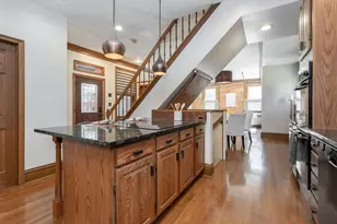 38 E Beck St, Columbus, OH 43215 - Photo 14