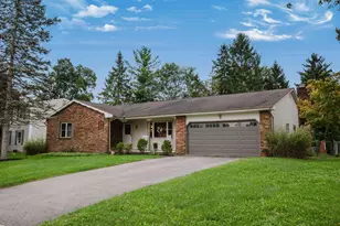 1249 Pepperell Dr, Columbus, OH 43235 - Photo 2