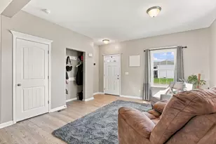 415 Wingate Pl, Mount Sterling, OH 43143 - Photo 8