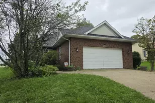 375 Walter's Wy, Zanesville, OH 43701 - Photo 1