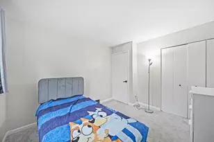1565 Brentnell Ave, Columbus, OH 43219 - Photo 30