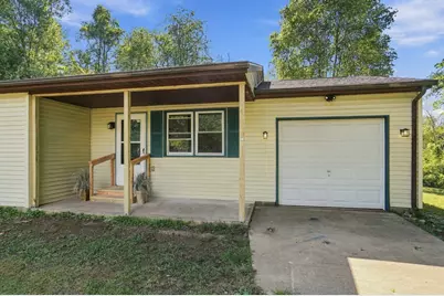 141 N Creekview Court, Baltimore, OH 43105 - Photo 4