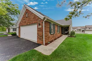 1010 Acorn Bay Dr, Galloway, OH 43119 - Photo 4