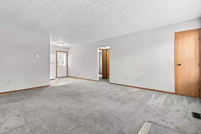 8847 Hornsea Drive, Powell, OH 43065 - Photo 4