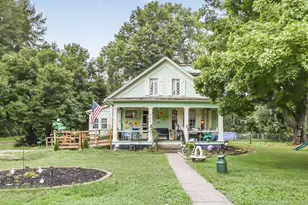 609 Dryden Rd, Zanesville, OH 43701 - Photo 1