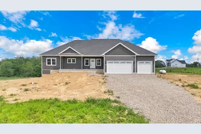 600 Trapp Lane, Hopewell, OH 43746 - Photo 1