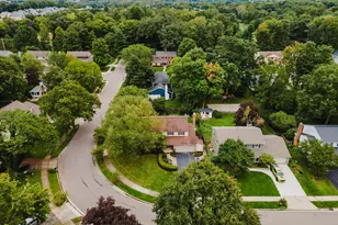 1055 Arundel Ave, Westerville, OH 43081 - Photo 2