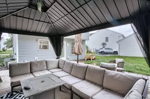 1126 Lake Forest Dr, Hebron, OH 43025 - Photo 30