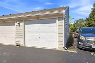6735 Meadow Creek Dr, Columbus, OH 43235 - Photo 30