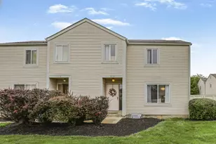 5233 Captains Ct, Columbus, OH 43220 - Photo 1