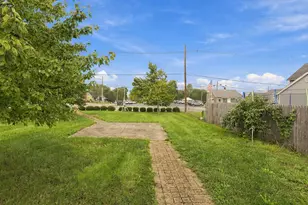 972 S Pickaway St, Circleville, OH 43113 - Photo 1