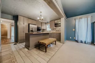 300 Dunbarton Rd, Gahanna, OH 43230 - Photo 10