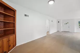 2655 Woodley Rd, Columbus, OH 43231 - Photo 16
