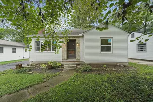 2655 Woodley Rd, Columbus, OH 43231 - Photo 2