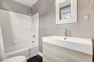 581 Lathrop St, Columbus, OH 43206 - Photo 38